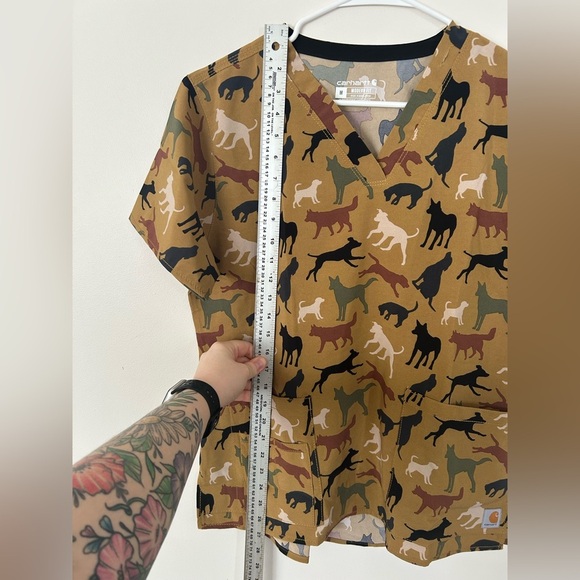 Carhartt Force Dog Park Print V-Neck Scrub Top Size Medium - Picture 5 of 7